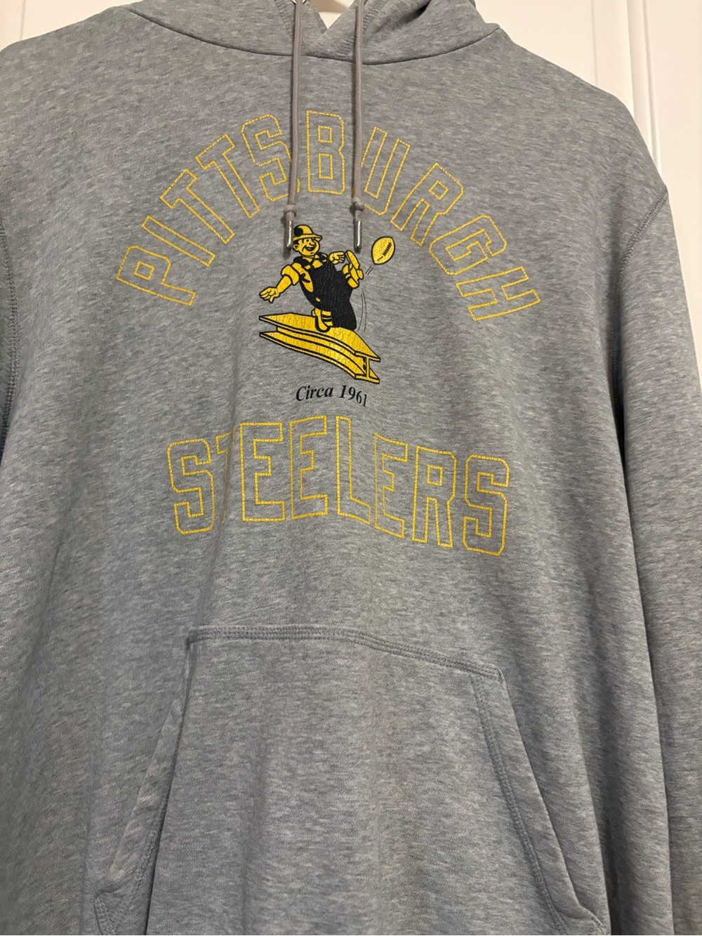 ⚫️⚫️Men’s Nike Steely McBeamPittsburgh Steelers Retro Gray Pullover Hoodie🏈 - Picture 4 of 7